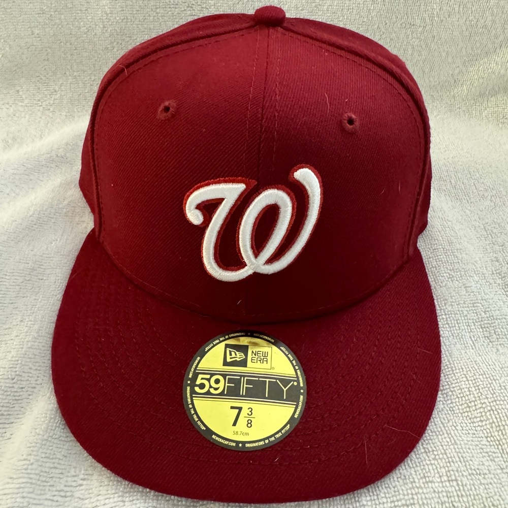 Washington Nationals New Era fitted 7 3/8 NWT Cranberry color. New Condition